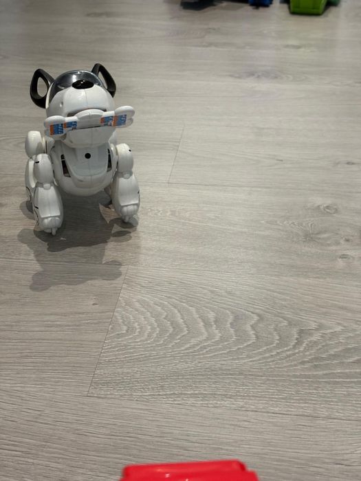 Vendo robô telecomandados e carro