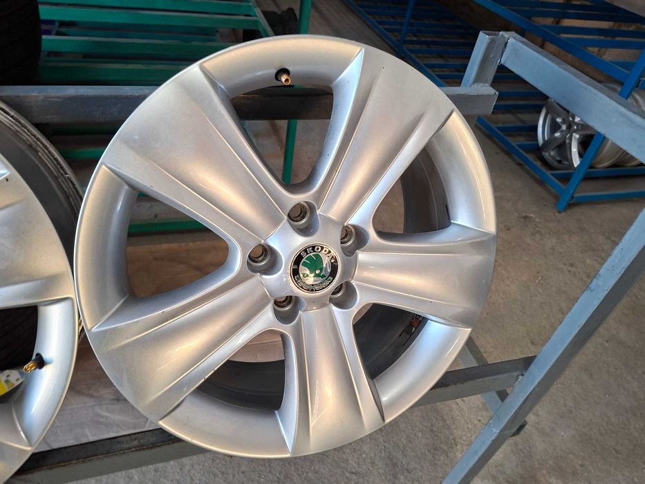 Диски Skoda 5/112 R17 7J ET45.