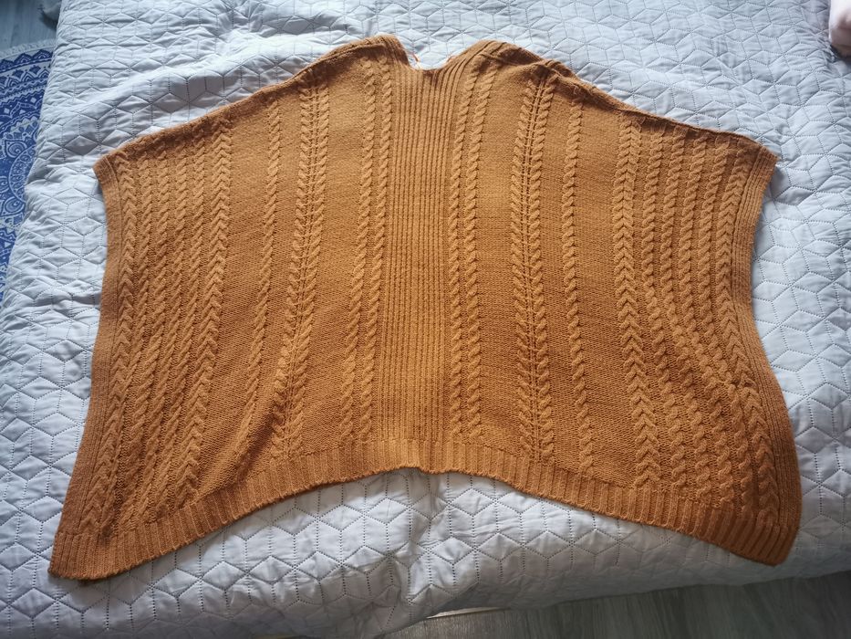 Ponczo damskie - Stradivarius