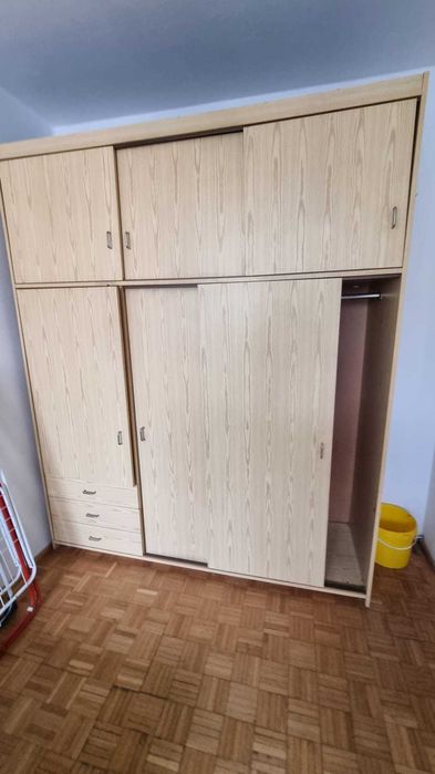 Oddam za darmo szafę i biurko