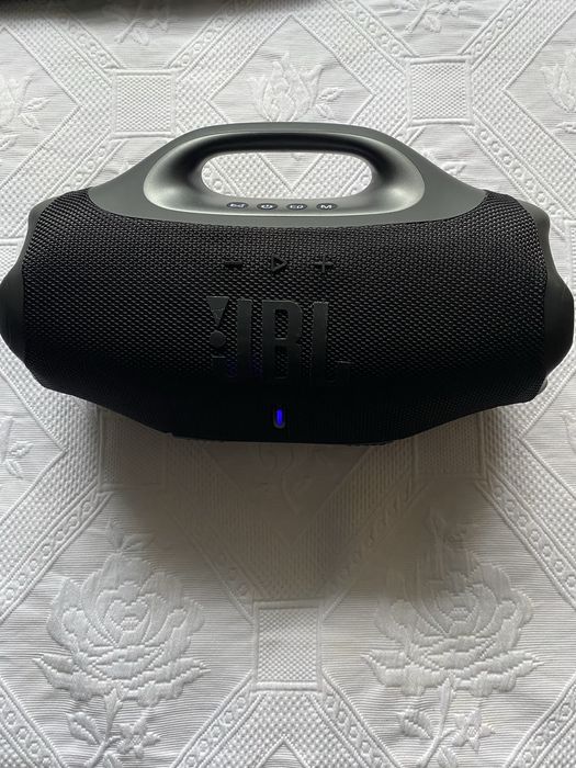 Coluna jbl bombox 4 — NOVA