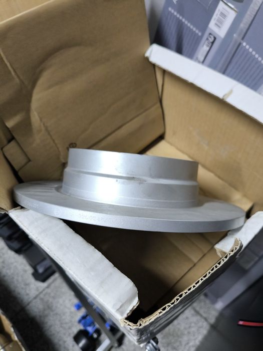 Vendo discos para BMW 3ª geração