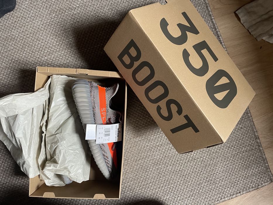 Yeezy boost 350 v2