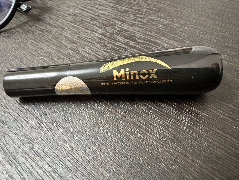 сироватка для росту брів Minox