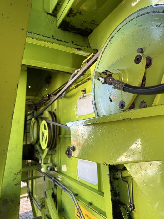 Комбайн зернозбиральний Class Dominator 76