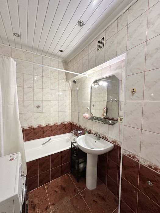 Продаж 3-к квартири в районі площі Маяковського