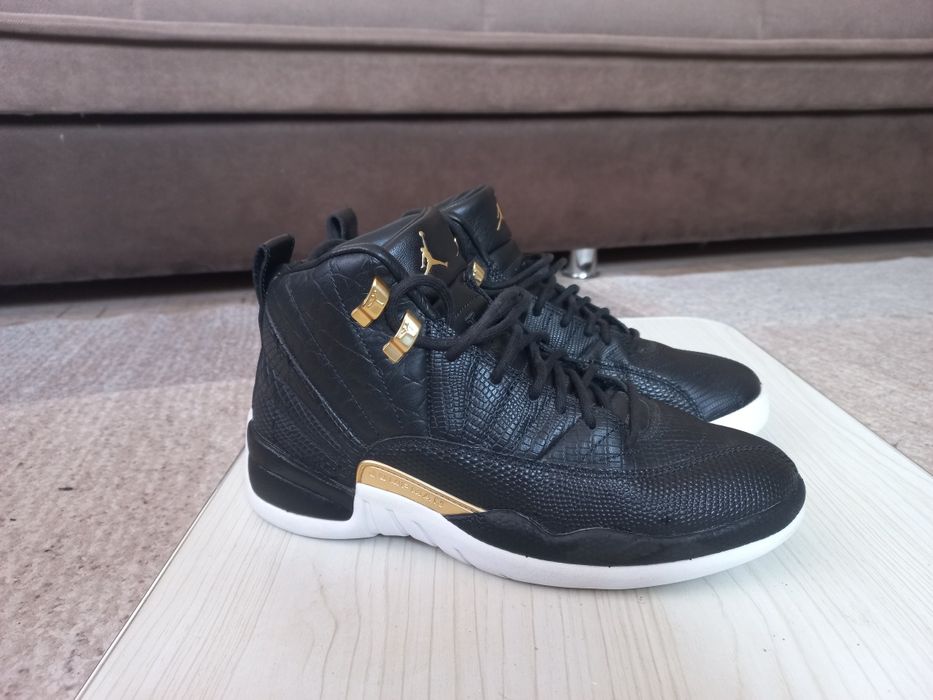 JORDAN 12 Retro Black Metallic Gold White
