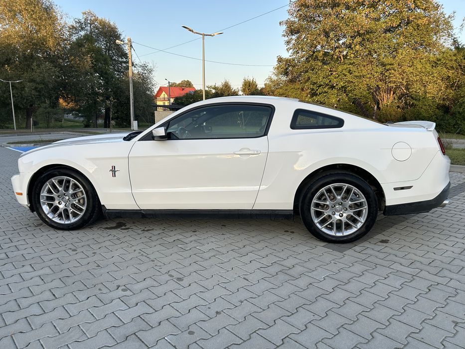 Ford Mustang 2011r 3.7v6