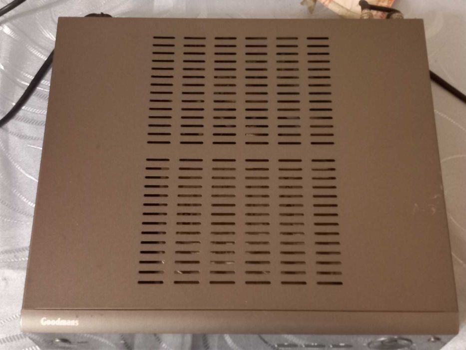 Цифровой эфирный ТВ-рекордер GHD1621F2 Freeview PVR .Англия.