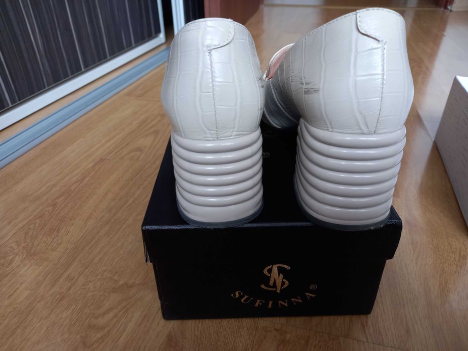 Туфлі з натуральної шкіри