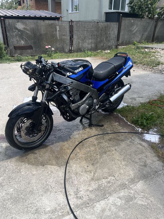 Кавасакі zzr600 1800$