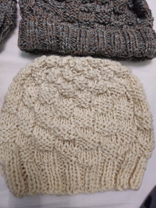 Шапка ручная работа вязаная