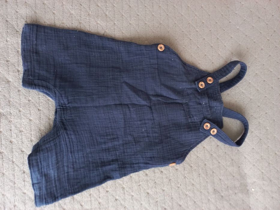 Krótkie spodenki rozmiar 86