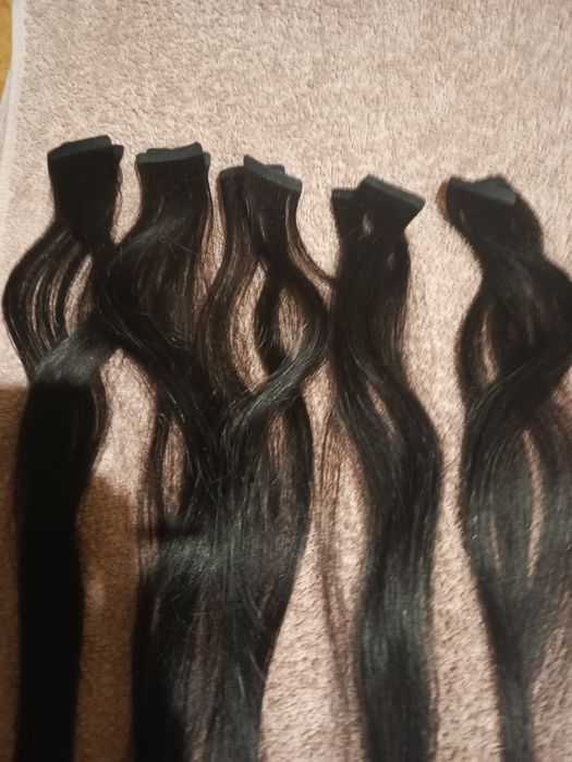 Włosy tape on czarne