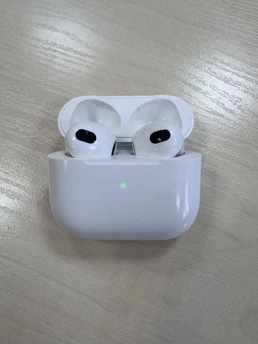 AirPods 3 з MagSafe Charging Case