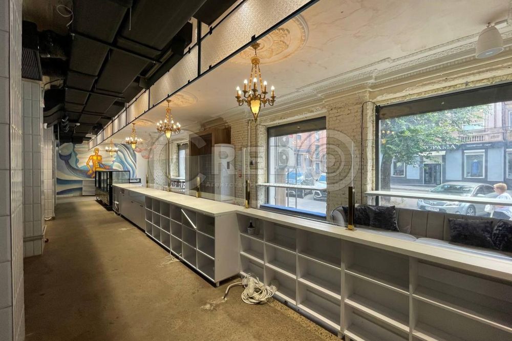 Продаж приміщення центр міста вул. Комерційна