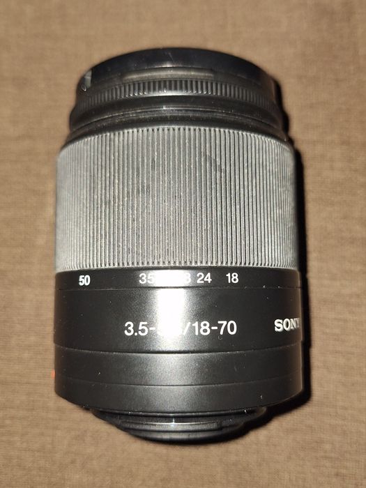 Sony alpha 350 avariada para peças- 20€
Lente 18-70 -30€
Lente 55-200