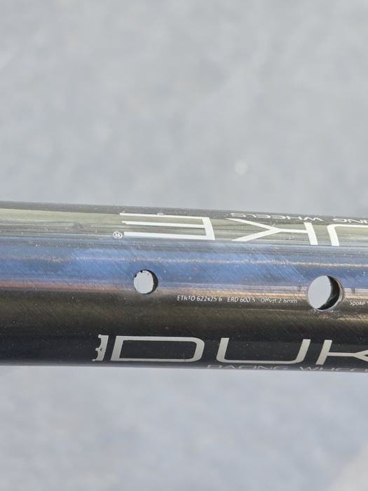 Obręcze carbon  Duke Lucky jack 29", karbonowe, carbon   28h