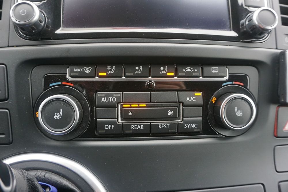 Volkswagen Multivan 7- os* DSG* Navi*