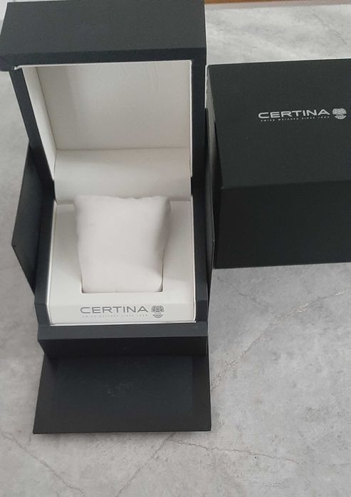 Pudełko zegarka Certina