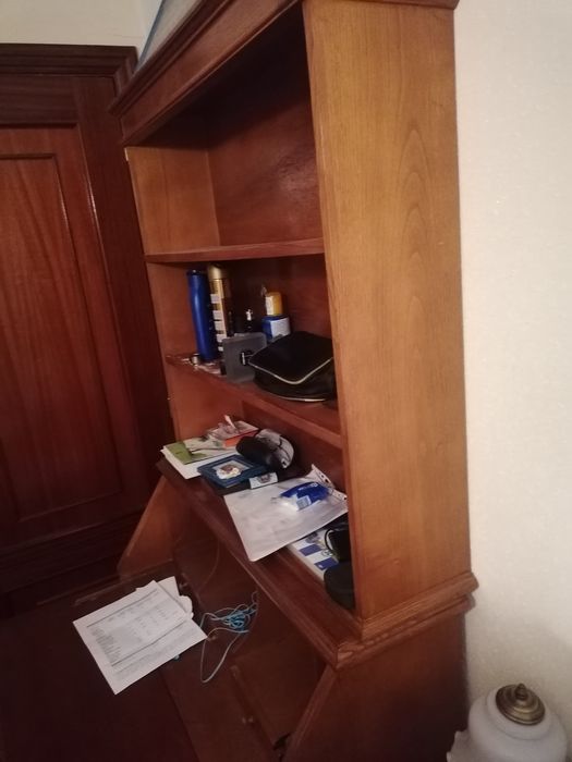 Mesa Secretária com gaveteiro
