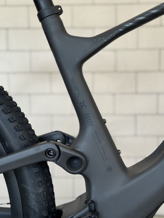 Nova Scott Spark RC WC Carbon black