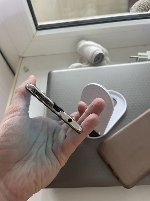 Продам Мобільний телефон Huawei P30 Lite 4/128GB