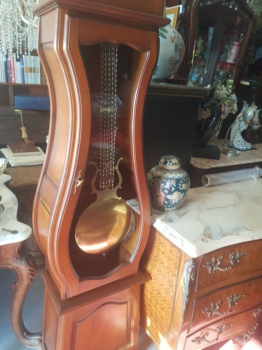 Relógio de coluna a corda