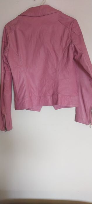 Casaco em couro usado