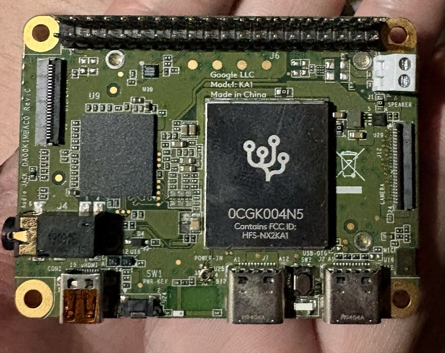 Coral Dev Board Mini — одноплатний комп'ютер з Edge TPU від Google