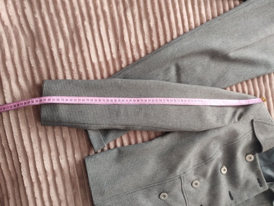 Продам женский костюм брючный