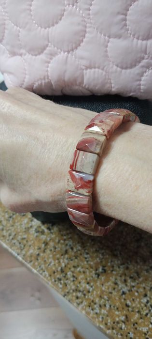 Браслет з натуральної яшми