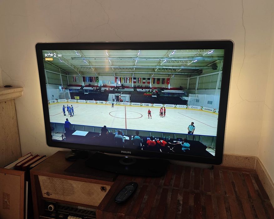 TV Philips Ambilight 42PFL7655H
42PFL7655H/12