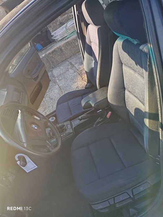 BMW  318Tds / Vendo ou troco