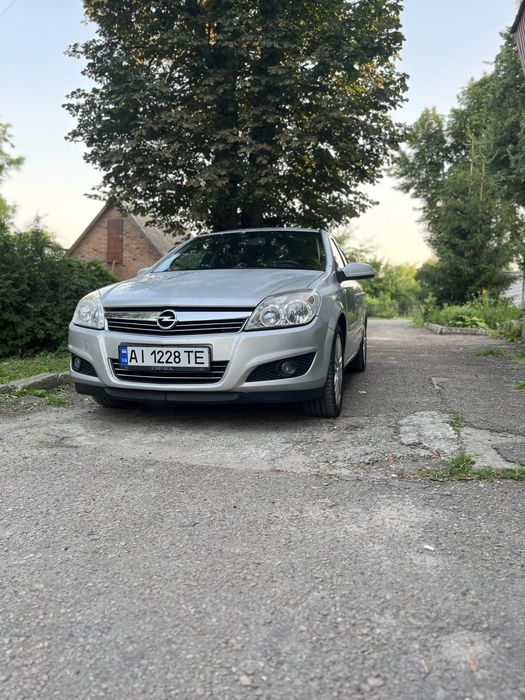 Продам Opel Astra H