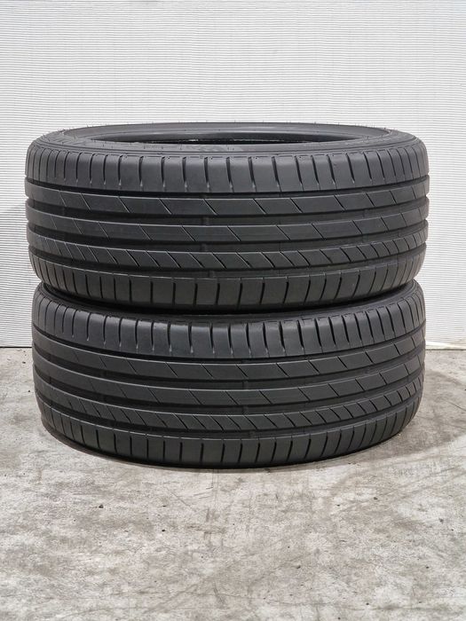 2 Pneus 235/40R19 KUMHO Semi Novos