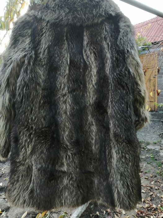 Продаётся полушубок в хорошем состоянии.