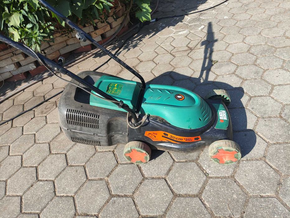 Corta relva B&D GR298