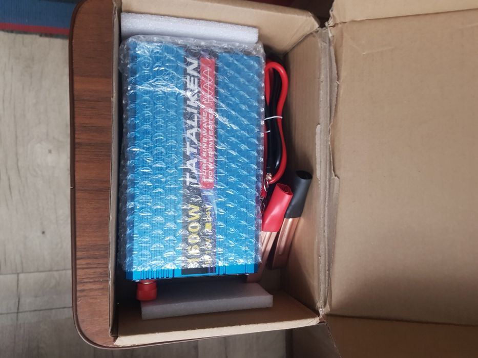 Инвертор 12v-220v  ЧИСТЫЙ СИНУС.     1600 ватт