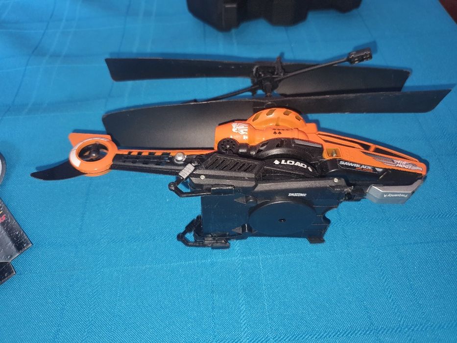 RC Remote-Controlled Helicopter64309748943490124