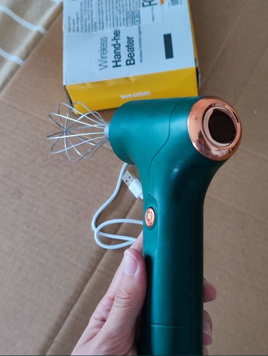 Mini batedeira elétrica