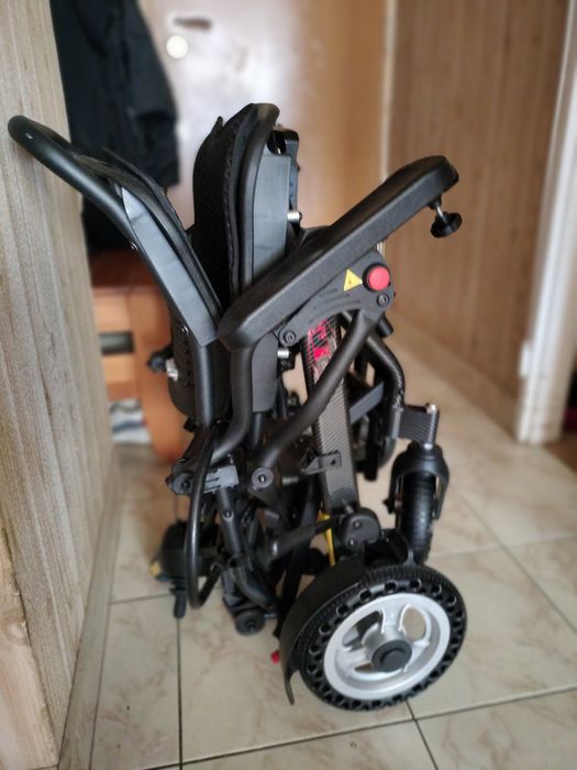 Wózek inwalidzki,elektryczny, bardzo lekki