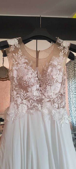 Suknia ślubna + welon  M/L