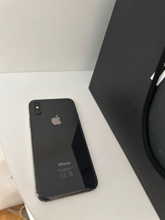 Продам iPhone 10s