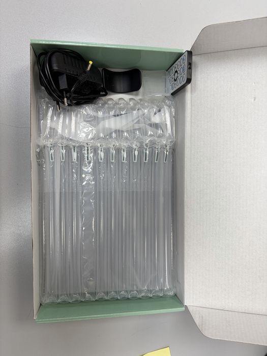 Moldura digital nova + Cartão de Memória 32 GN