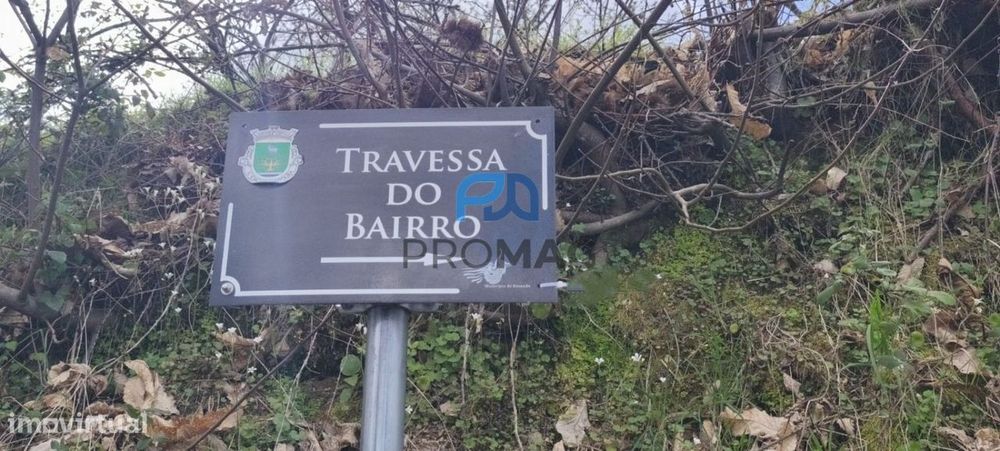 Terreno Urbanizável de 7959 m² com Armazém