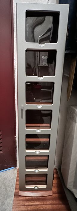 Movél para cds ou dvds