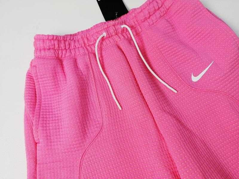 Новые ровные повседневные брюки Nike