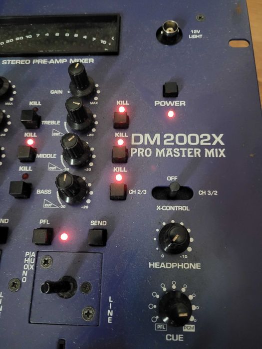 Mixer Numark DM2002X
