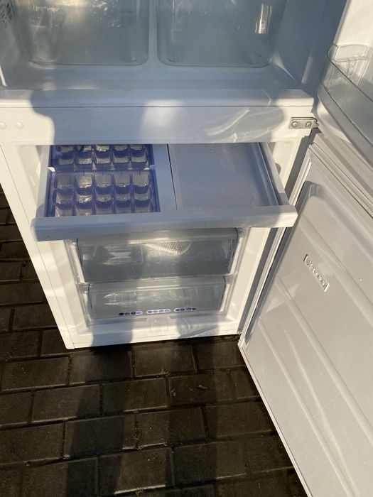 Холодильник whirlpool